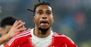 لاعبو بايرن ميونخ يحتفلون بالفوز بكأس السوبر الألماني