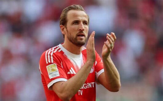 صورة لهاري كين لاعب بايرن ميونخ يحتفل بهدف