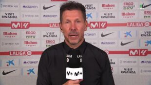 دييجو سيميوني مدرب أتلتيكو مدريد يتحدث في مؤتمر صحفي