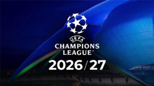 صورة توضيحية للاعبي كرة قدم يحتفلون بفوز في دوري أبطال أوروبا