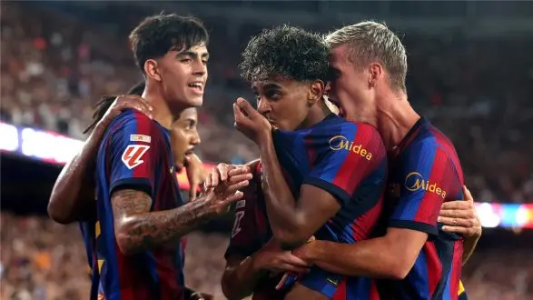 صورة لمشجعي فينورد في المدرجات خلال مباراة برشلونة