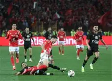 معلقو قمة الأهلي والزمالك اليوم: تعرف على الأسماء والقنوات الناقلة