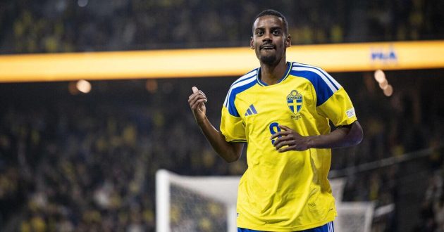 لاعبو ليفربول في حالة قلق قبل مواجهة مانشستر سيتي بسبب إصابات إيزاك وجاكبو