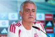 جوزيه مورينيو يتحدث في مؤتمر صحفي لريال مدريد